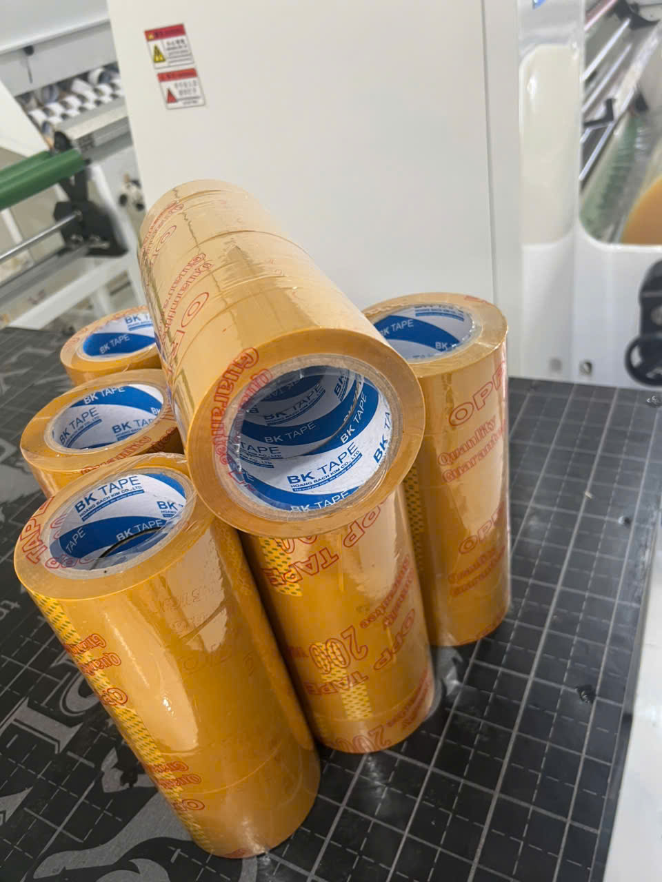 băng keo đục cuộn 1,3 kg