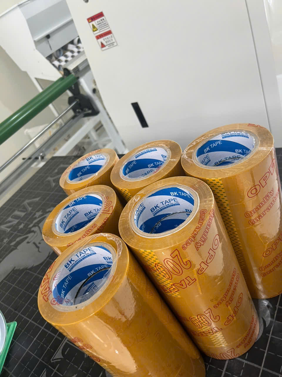 Băng keo đục cuộn 1,5 kg